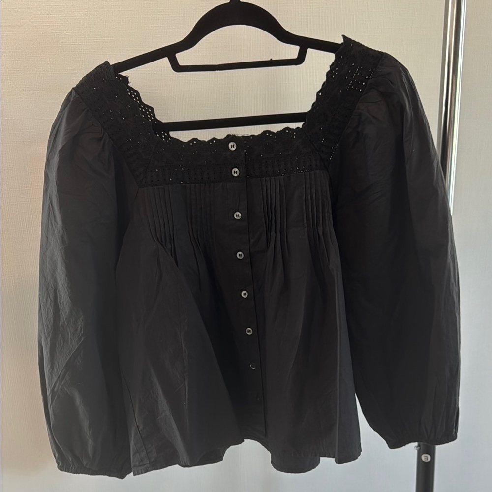 GAP Black Boxy Puff Sleeve Blouse